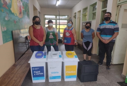 ENTREGAN CONTENEDORES PARA SEPARACI&Oacute;N DE RESIDUOS