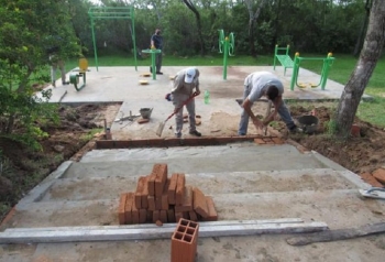 CONSTRUYEN OTRO GIMNASIO AL AIRE LIBRE