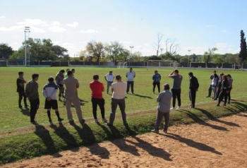 F&Uacute;TBOL: BUSCAN FORMAR &Aacute;RBITROS LOCALES