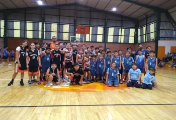 B&Aacute;SQUET: M&Aacute;S DE 50 CHICOS PARTICIPAN DE AMISTOSOS EN ITUZAING&Oacute;